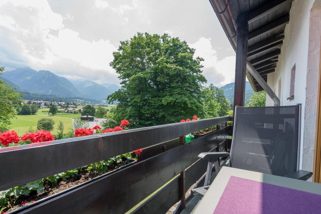 Ferienwohnungen Alpentraum - Landhaus Gutermann Oberstdorf Exterior foto