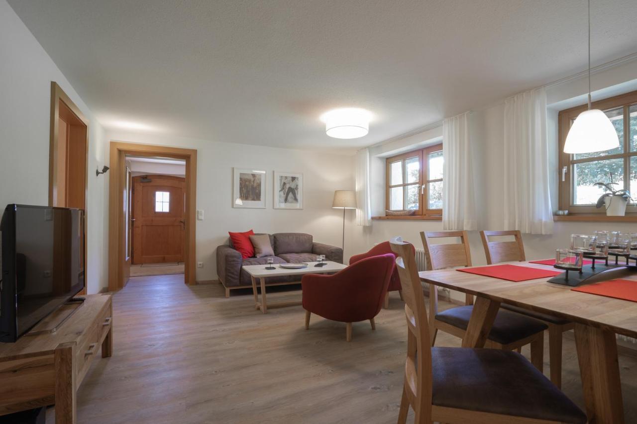 Ferienwohnungen Alpentraum - Landhaus Gutermann Oberstdorf Exterior foto