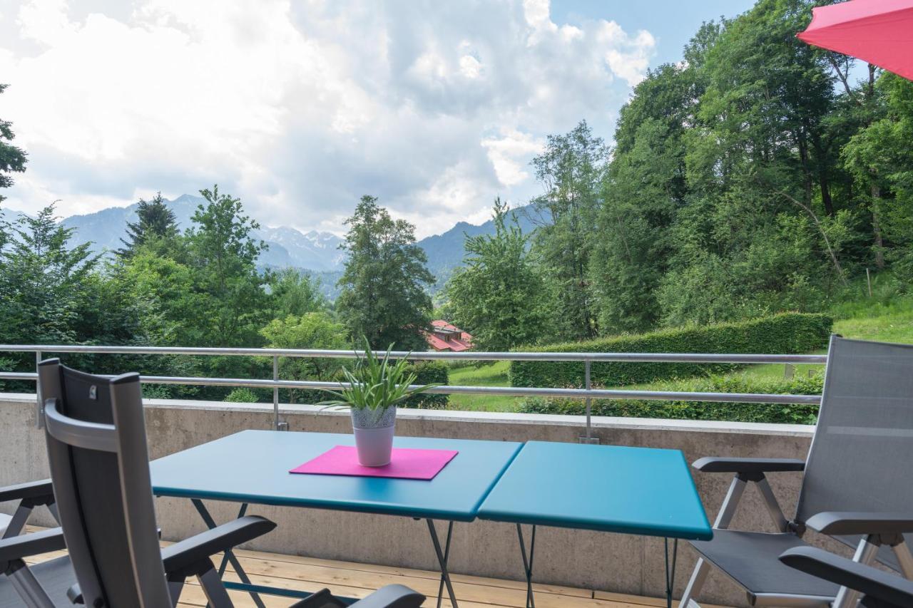 Ferienwohnungen Alpentraum - Landhaus Gutermann Oberstdorf Exterior foto