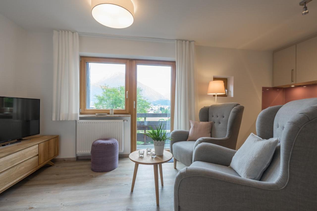 Ferienwohnungen Alpentraum - Landhaus Gutermann Oberstdorf Exterior foto
